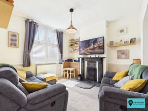 Living Room- click for photo gallery